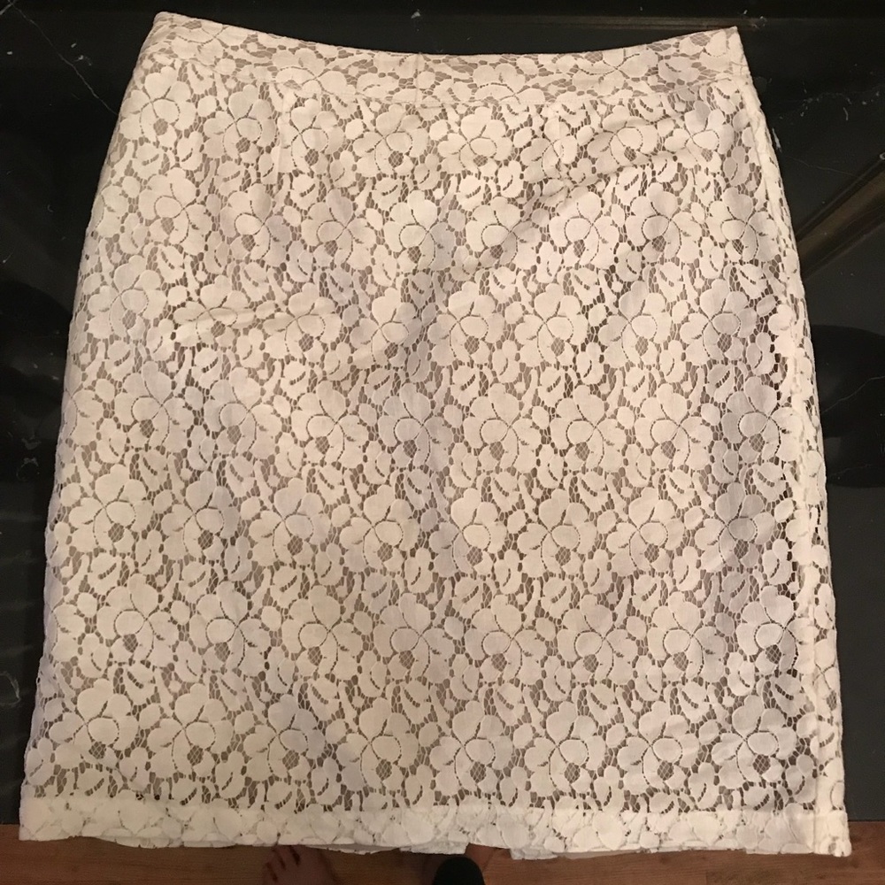 White laced pencil (ish) skirt.